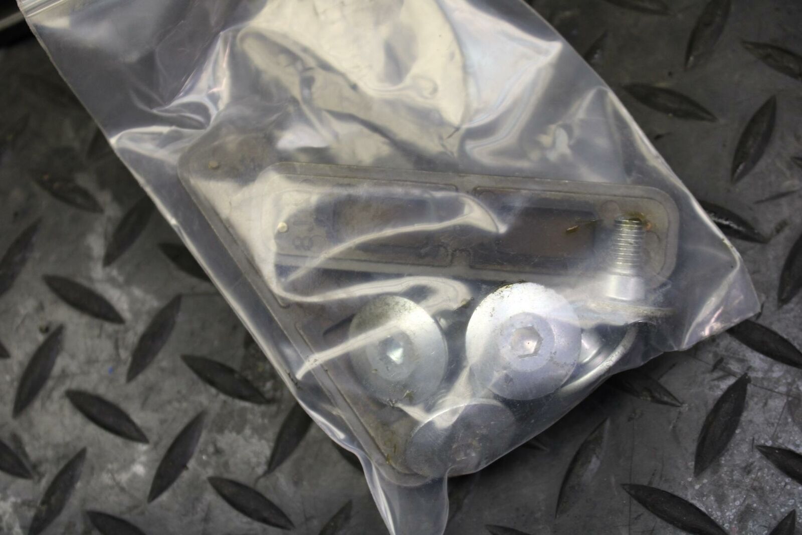08-09 SUZUKI GSXR750 ENGINE TOP END CYLINDER HEAD COVER BB190