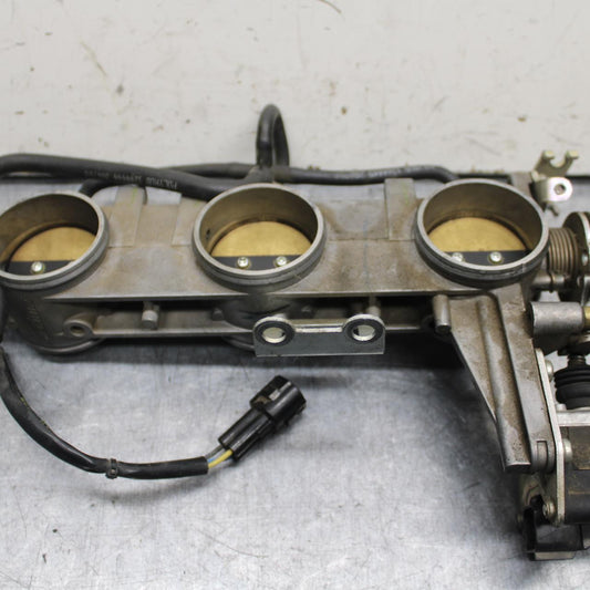 08-11 TRIUMPH SPEED TRIPLE MAIN FUEL INJECTORS / THROTTLE BODIES BB102