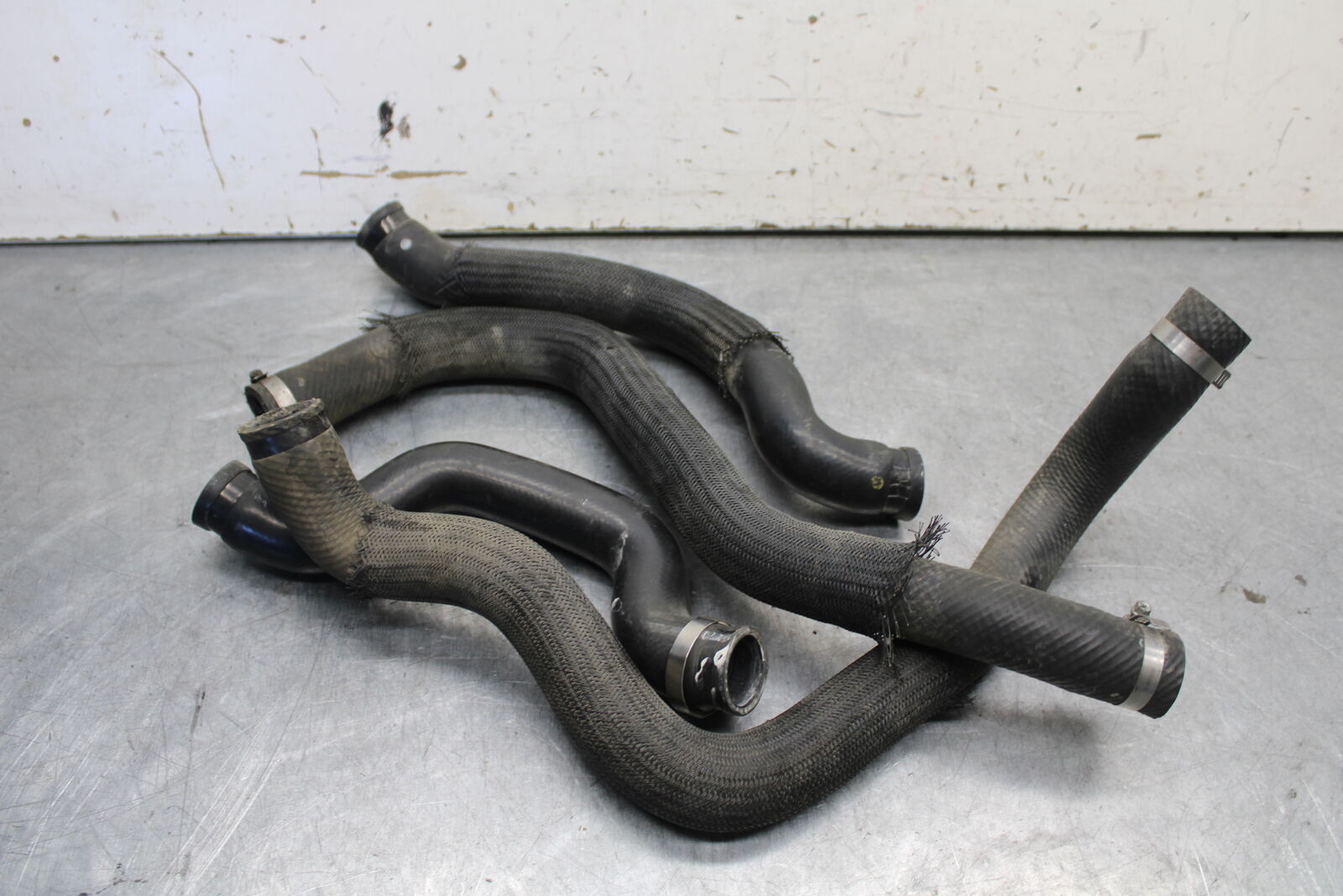 04-05 SUZUKI GSXR600 RADIATOR HOSES ENGINE COOLANT WATER PIPES HOSE SET BB658