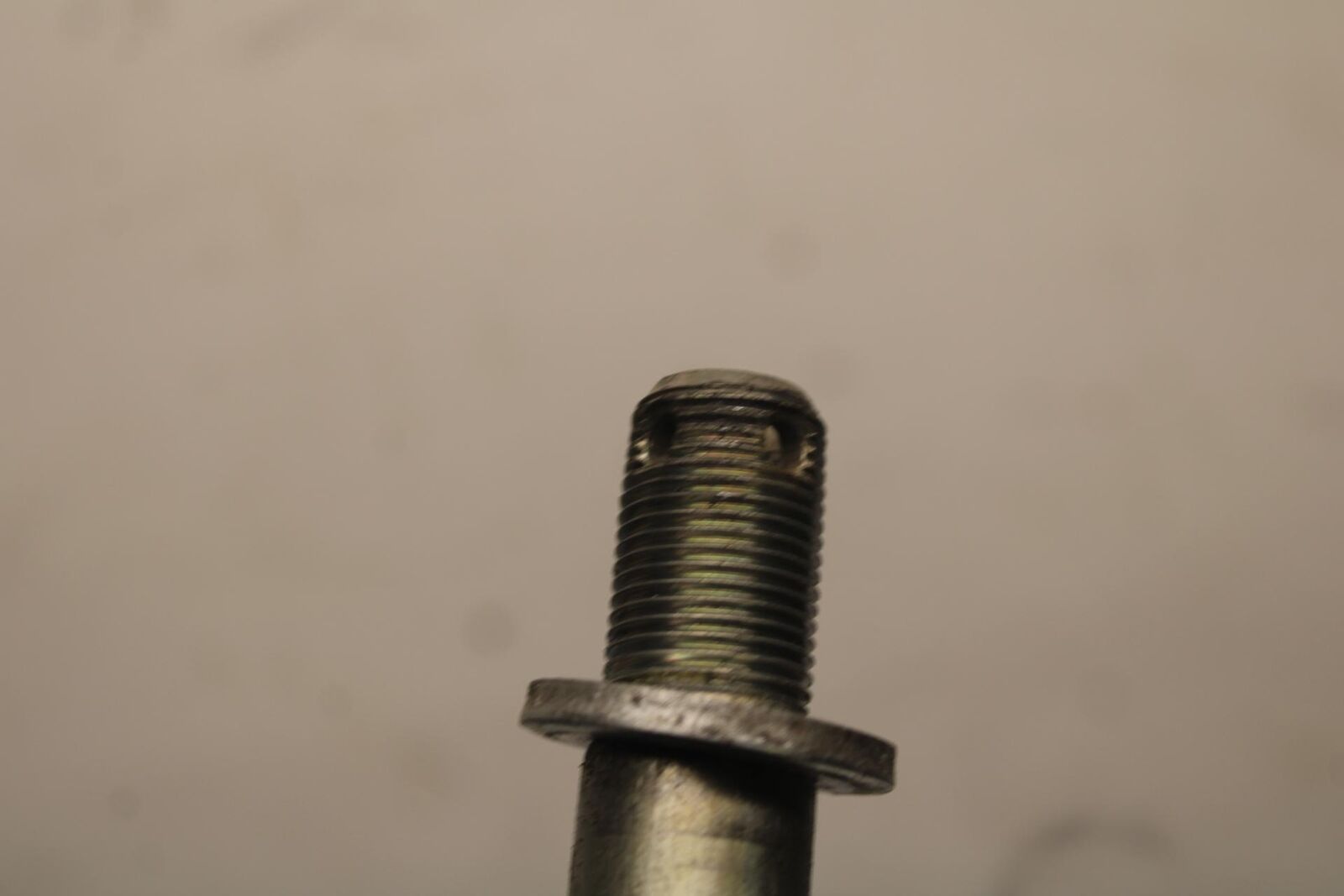 12-17 KAWASAKI ER-6N Z650 REAR AXLE BACK WHEEL RIM PIVOT BOLT AXEL BB607