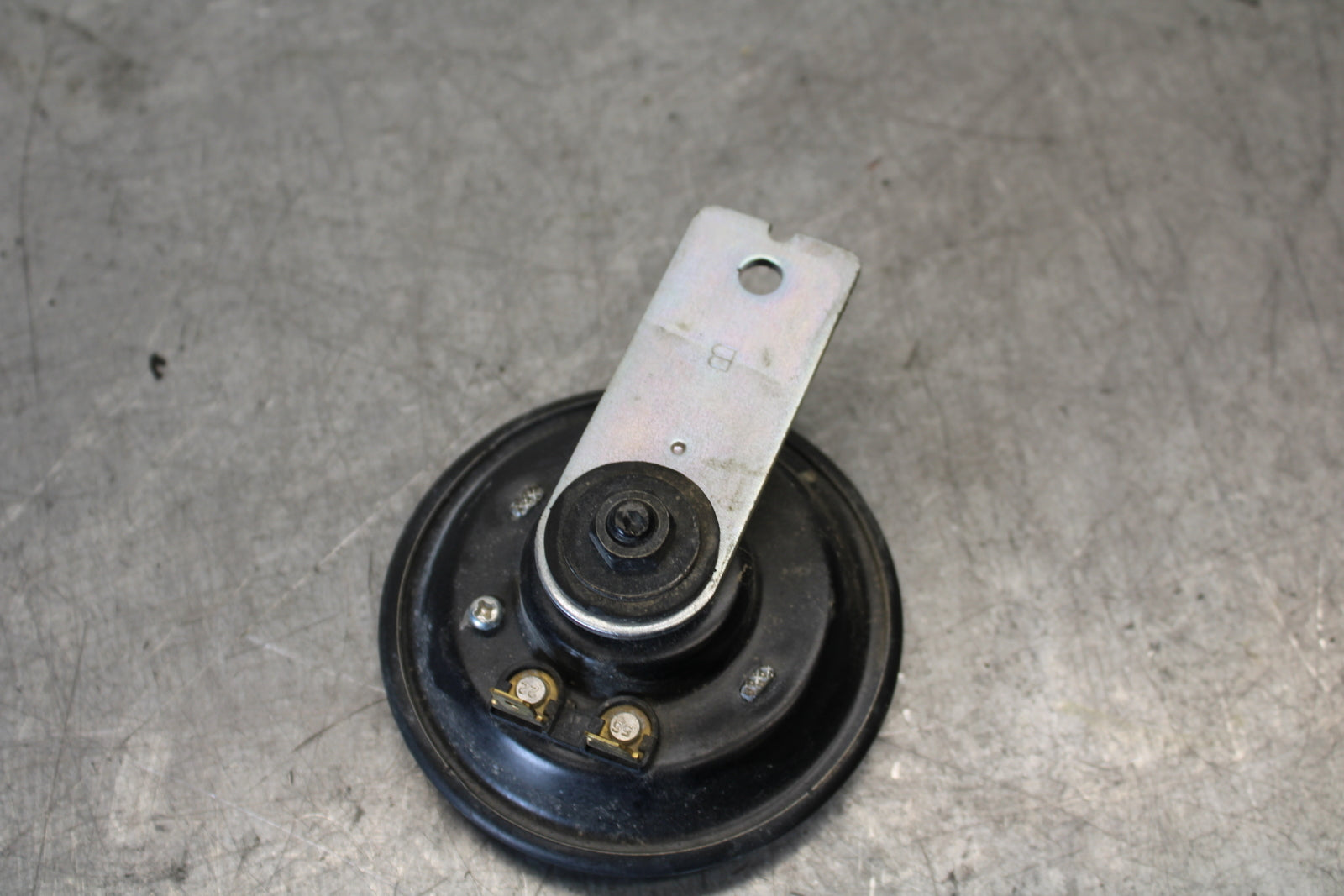 08-16 YAMAHA YZF R6 HORN SIGNAL 4TH-83371-00-00 BB665