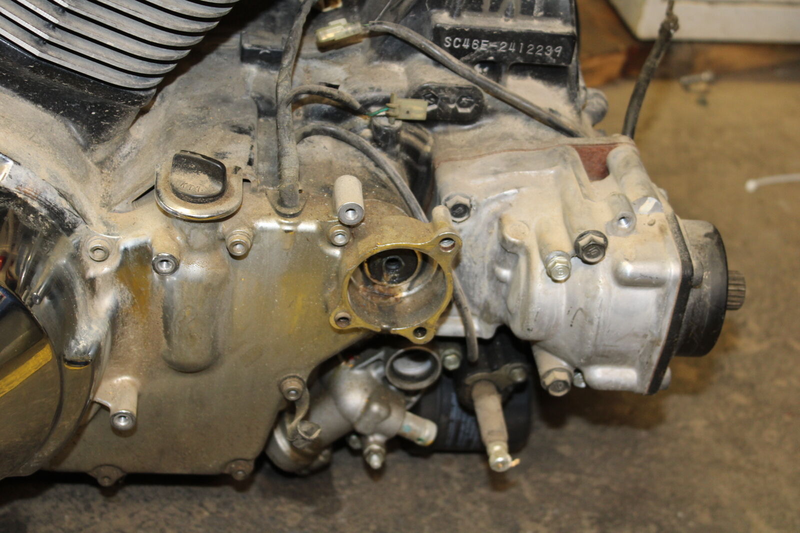 05-07 HONDA VTX1800F2 ENGINE MOTOR BB351