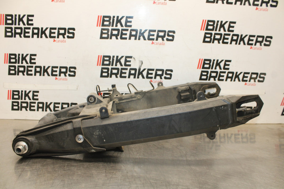 23 KAWASAKI Z900RS REAR SWINGARM BACK SUSPENSION SWING ARM BB935