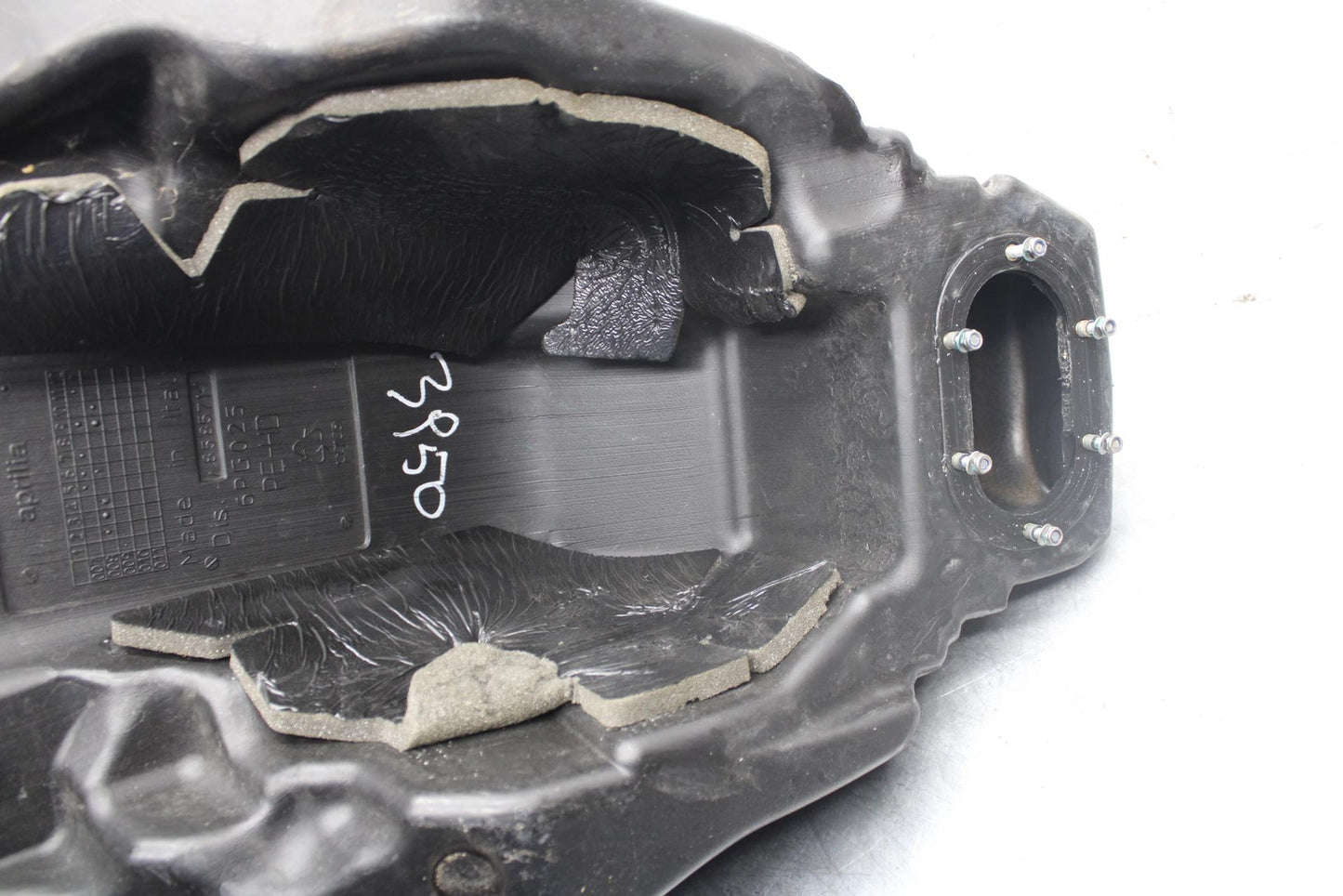 2009 Aprilia Shiver 750 SL750 GAS TANK FUEL CELL PETROL RESERVOIR BB506