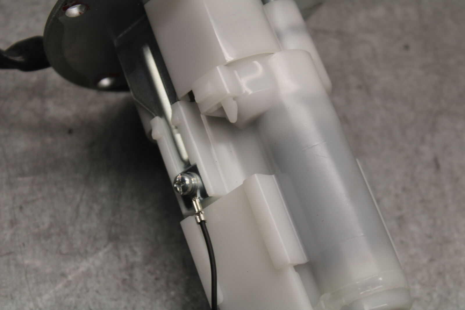 18-23 KAWASAKI NINJA 400 FUEL PUMP GAS PETROL SENDER UNIT BB660