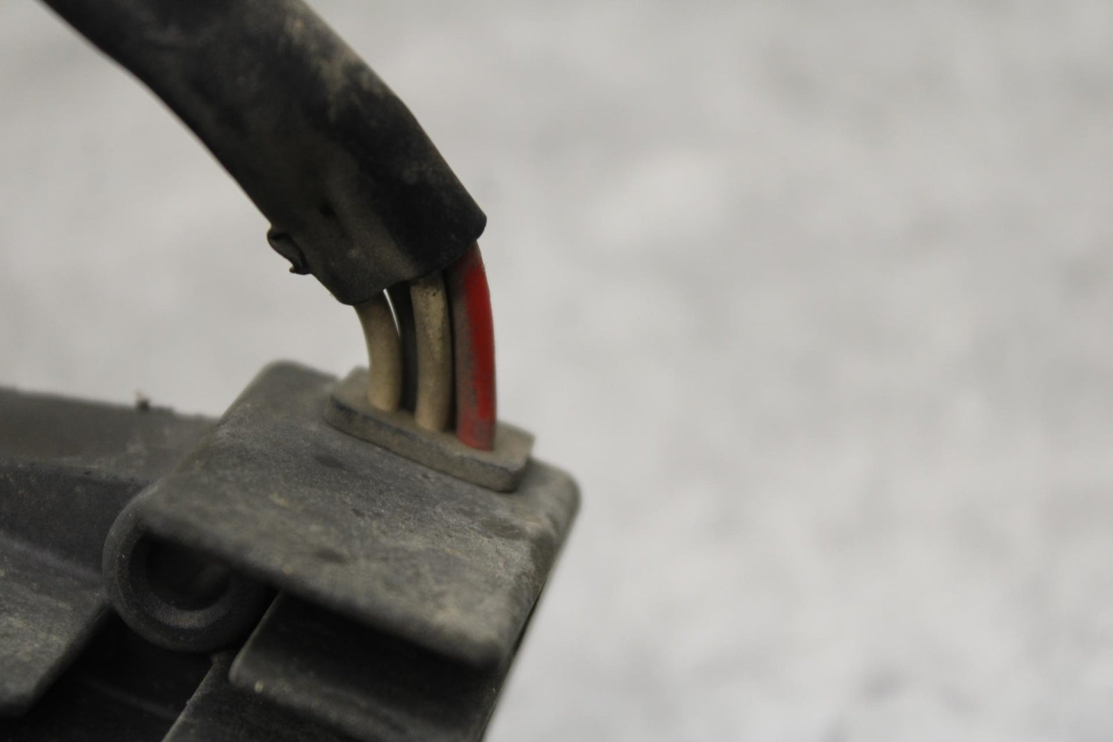 1998 Yamaha Vmax 1200 VMX1200 RECTIFIER VOLTAGE REGULATOR BB620