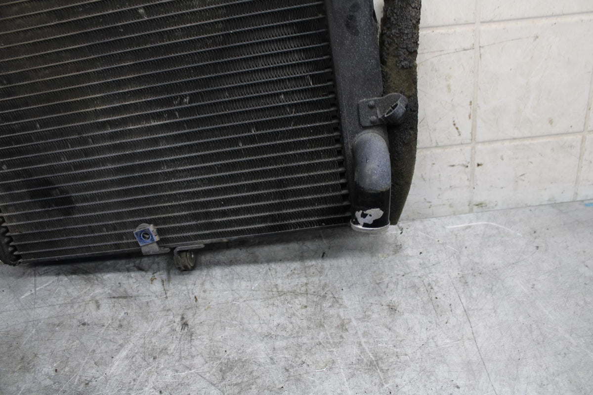 2002 Yamaha YZF R6 ENGINE RADIATOR MOTOR COOLER COOLING RADIATER BB545