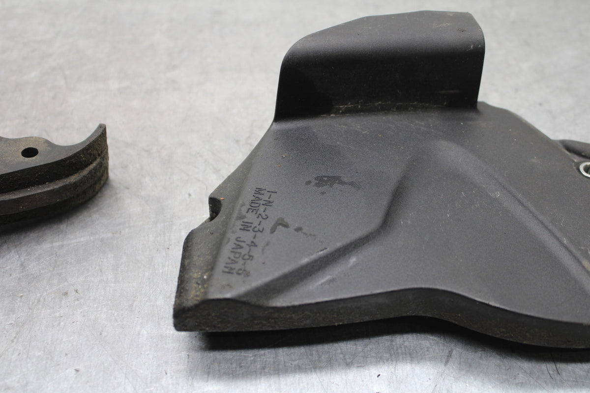 09-14 YAMAHA YZF R1 ENGINE SPROCKET COVER BB119