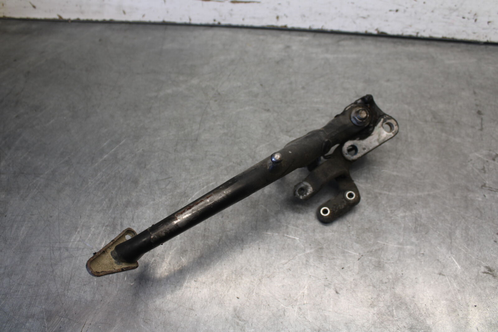 04 SUZUKI GSXR600 KICKSTAND SIDE KICK STAND 42310-40F10  BB676