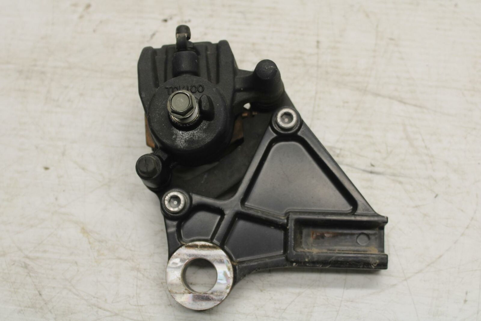 06-07 KAWASAKI NINJA 650R EX650A REAR BACK BRAKE CALIPER W MOUNT BRACKET BB271