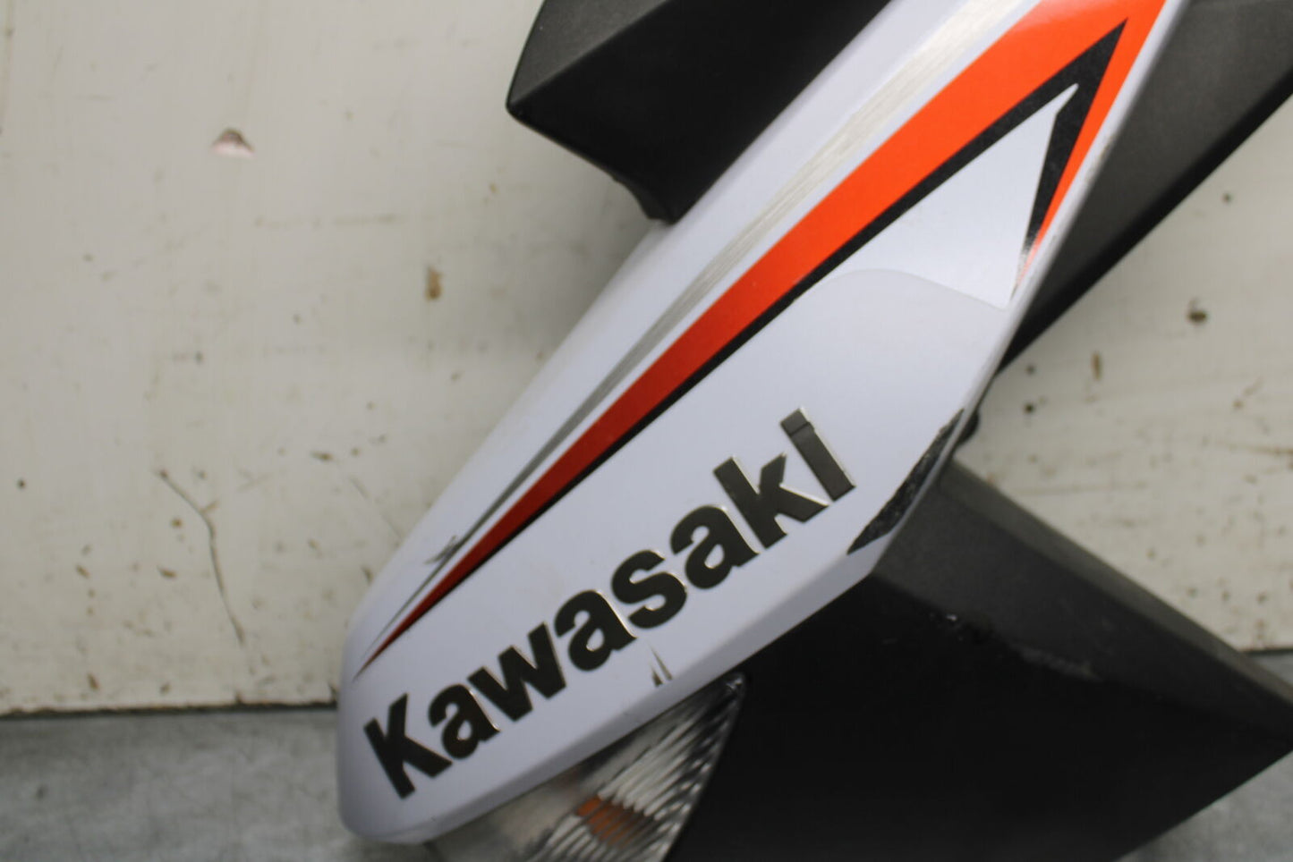 12-13 KAWASAKI Z1000 LEFT FRONT UPPER MID SIDE FAIRING COWL PLASTIC BB743