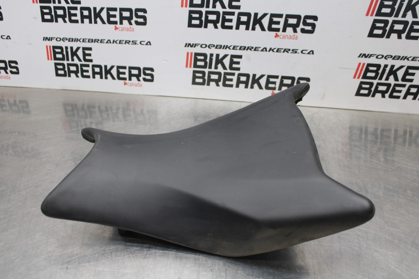12-14 BMW S1000RR FRONT DRIVERS SEAT PAD SADDLE PILLION BB204