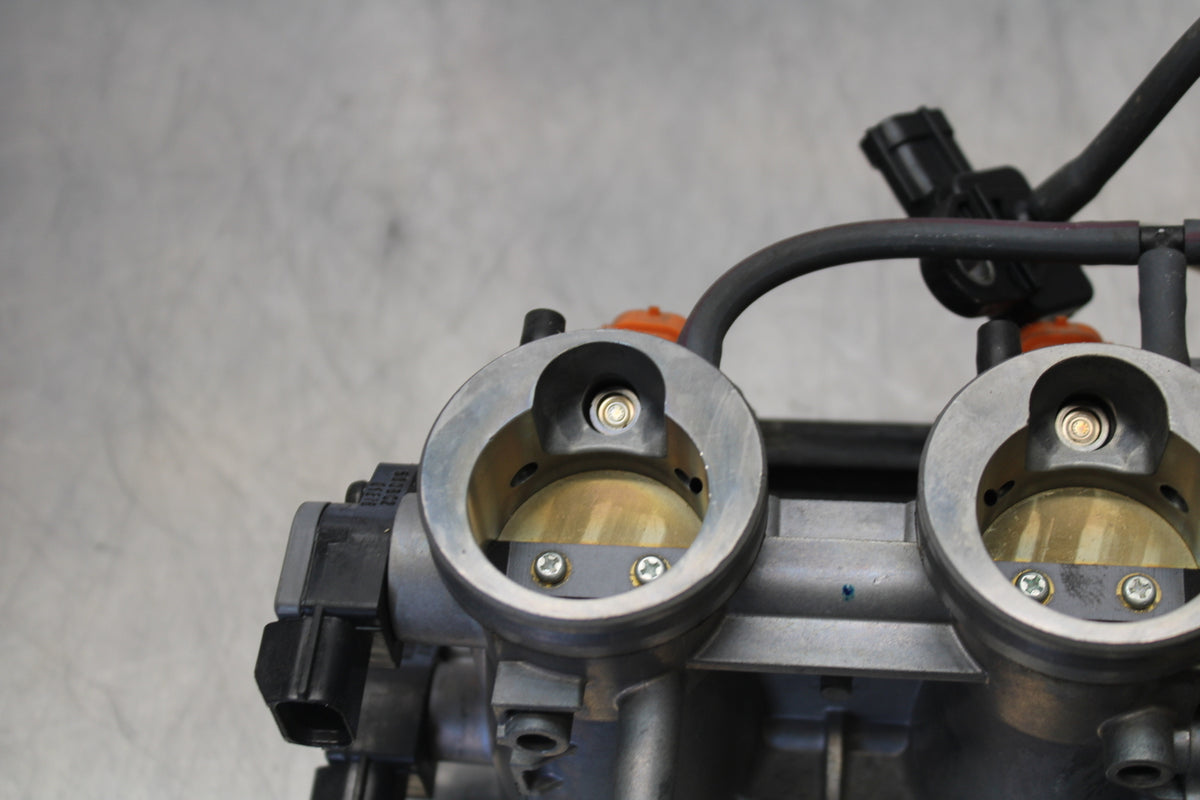 07 KAWASAKI Z1000 MAIN FUEL INJECTORS / THROTTLE BODIES BB148
