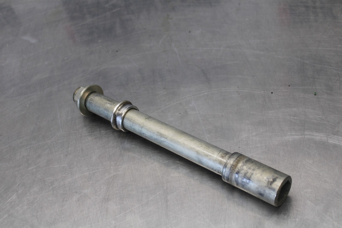 15-26 SUZUKI GSXR600 FRONT WHEEL RIM AXLE PIVOT BOLT BB888