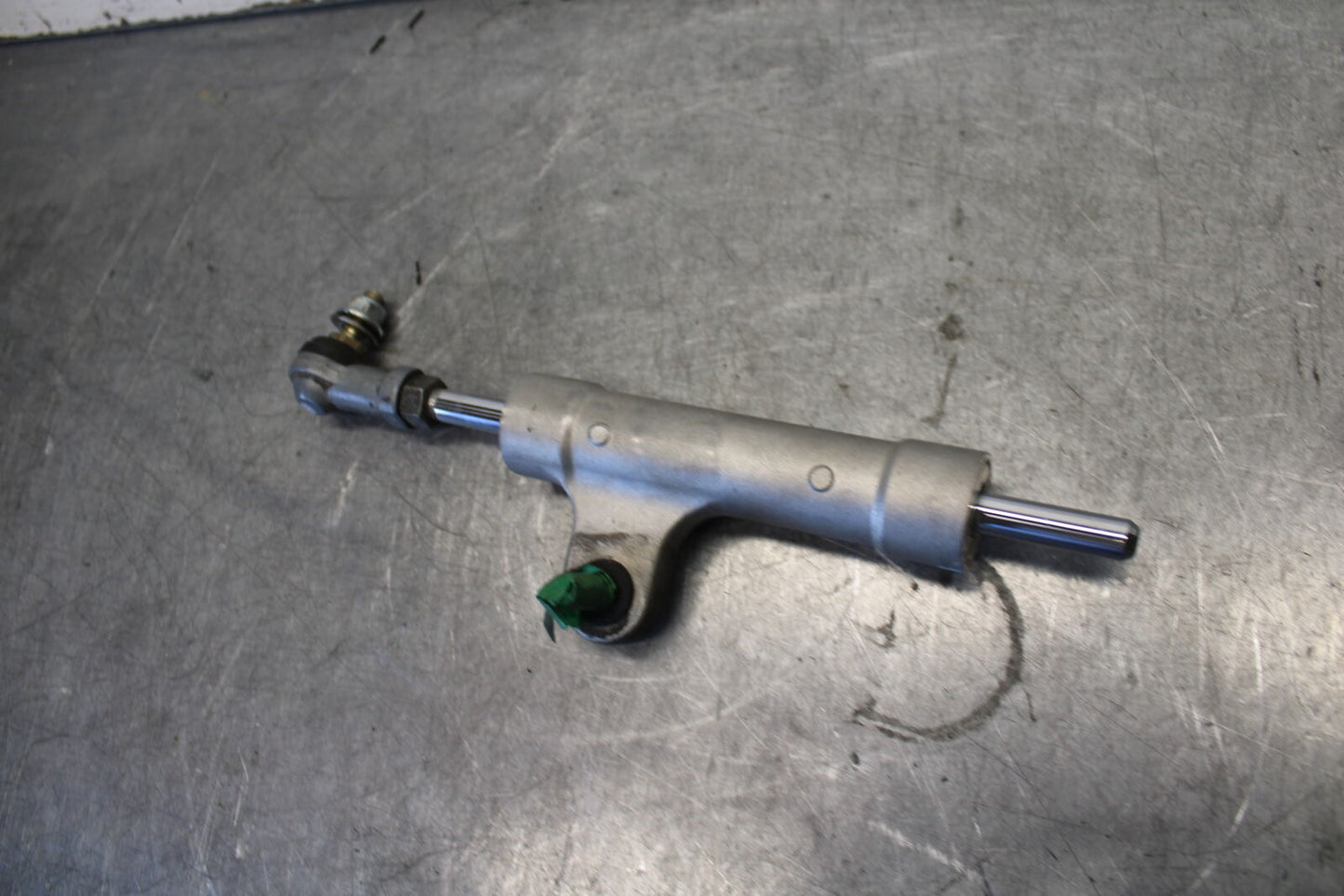 04 SUZUKI GSXR600 STEERING DAMPER STABILIZER 51750-40F50 BB676