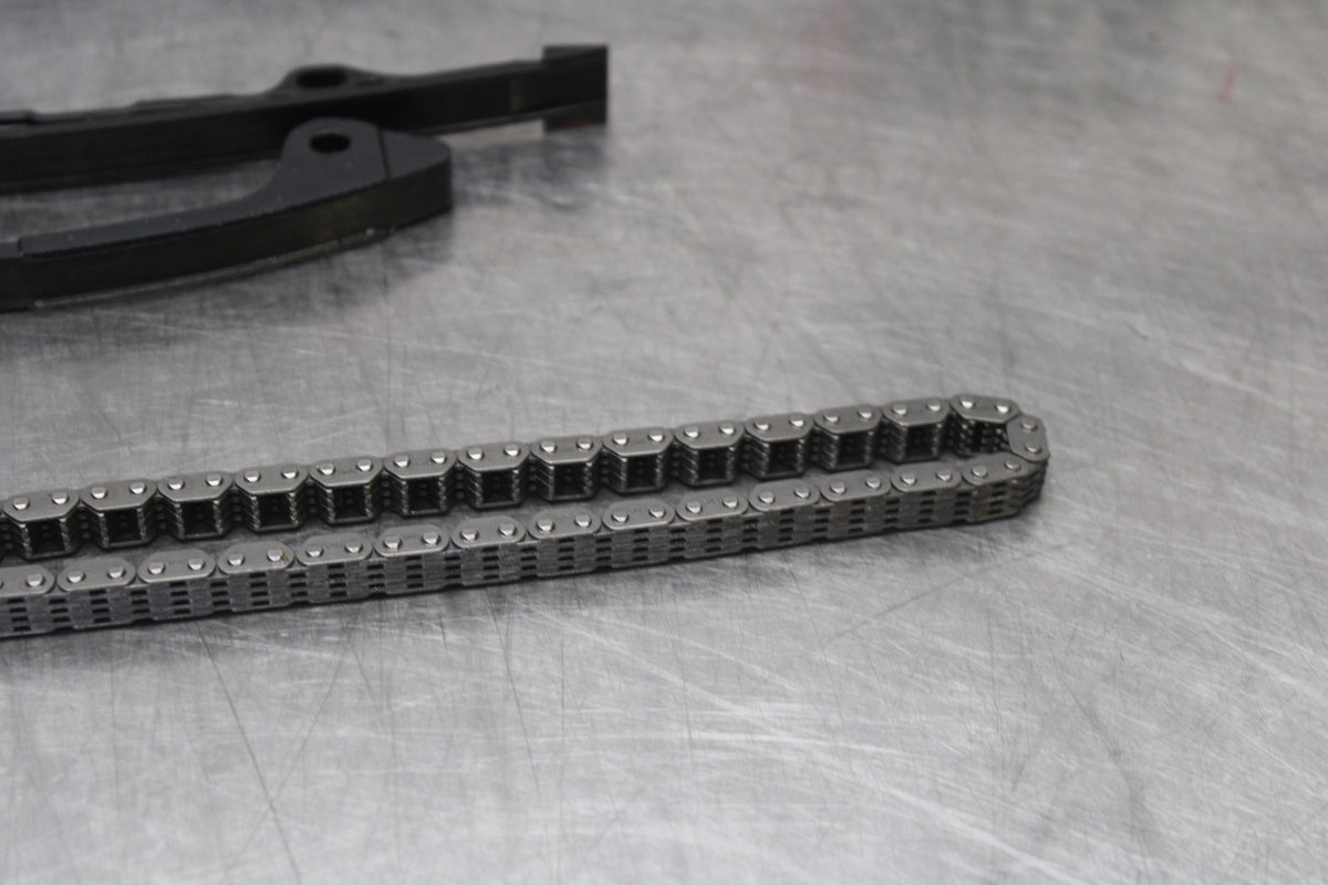 25 KAWASAKI Z900 CAM CHAIN WITH GUIDES BB928