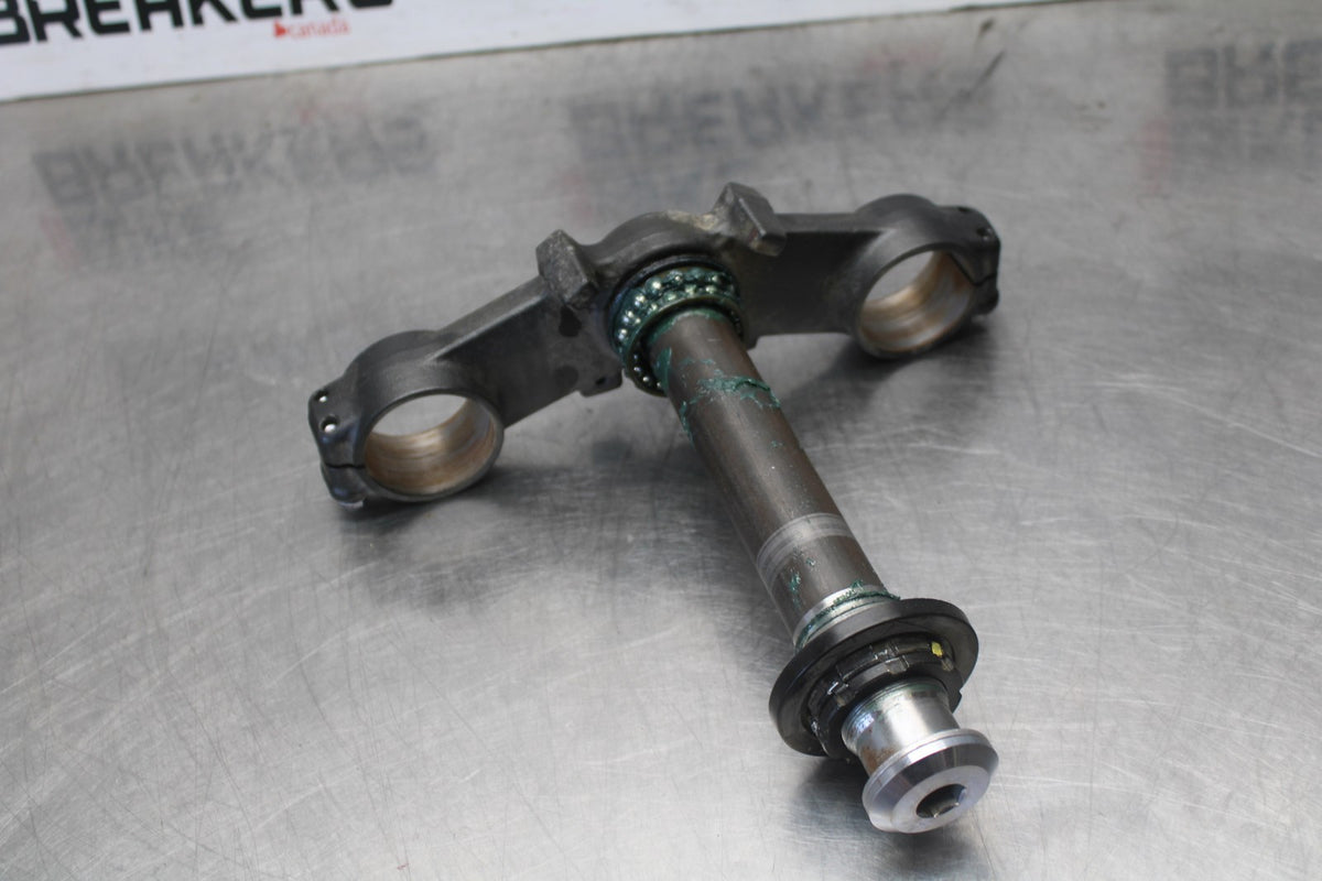25 KAWASAKI Z900 FRONT FORKS CLAMP LOWER TRIPLE TREE STEM BB928