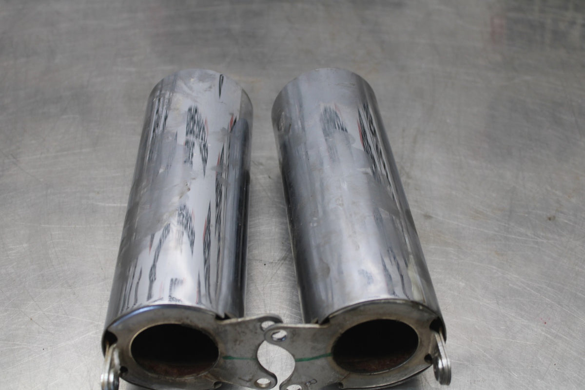 02 KAWASAKI VULCAN 800 VN800B CLASSIC FORK LOWER COVERS BOTTOM GUARDS BB862