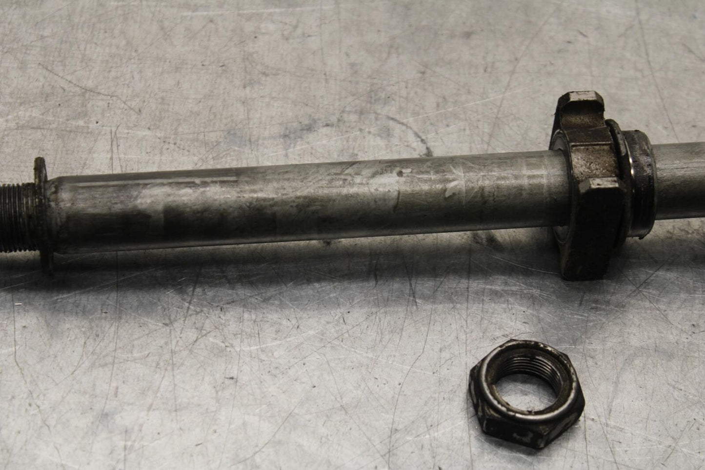 2007 Honda CBR600RR REAR AXLE BACK WHEEL RIM PIVOT BOLT AXEL 42301-MEE-D00 BB596