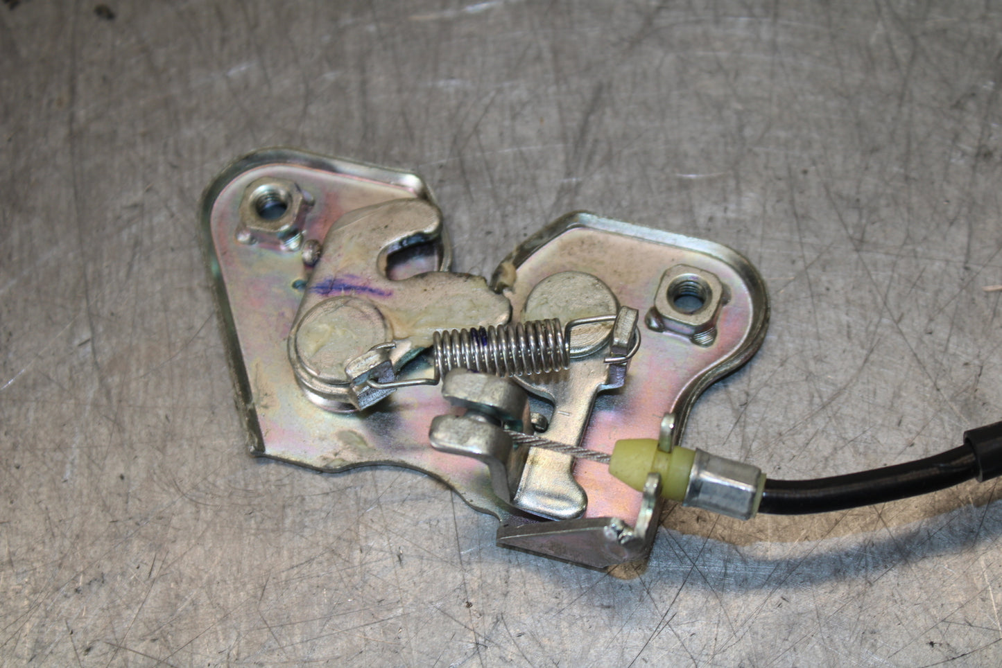 13-15 HONDA CBR500R REAR PASSENGER SEAT LATCH LOCK ASSEMBLY BB704