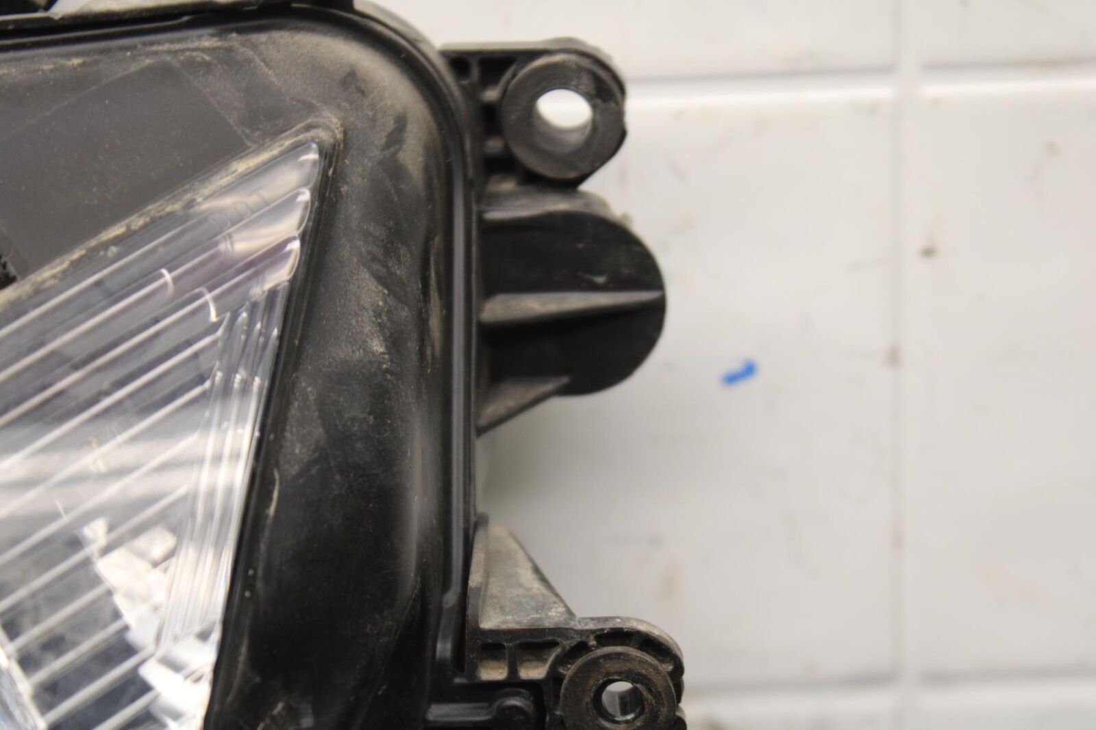 2015 Suzuki GSXR750 FRONT HEADLIGHT HEAD LIGHT LAMP BB595