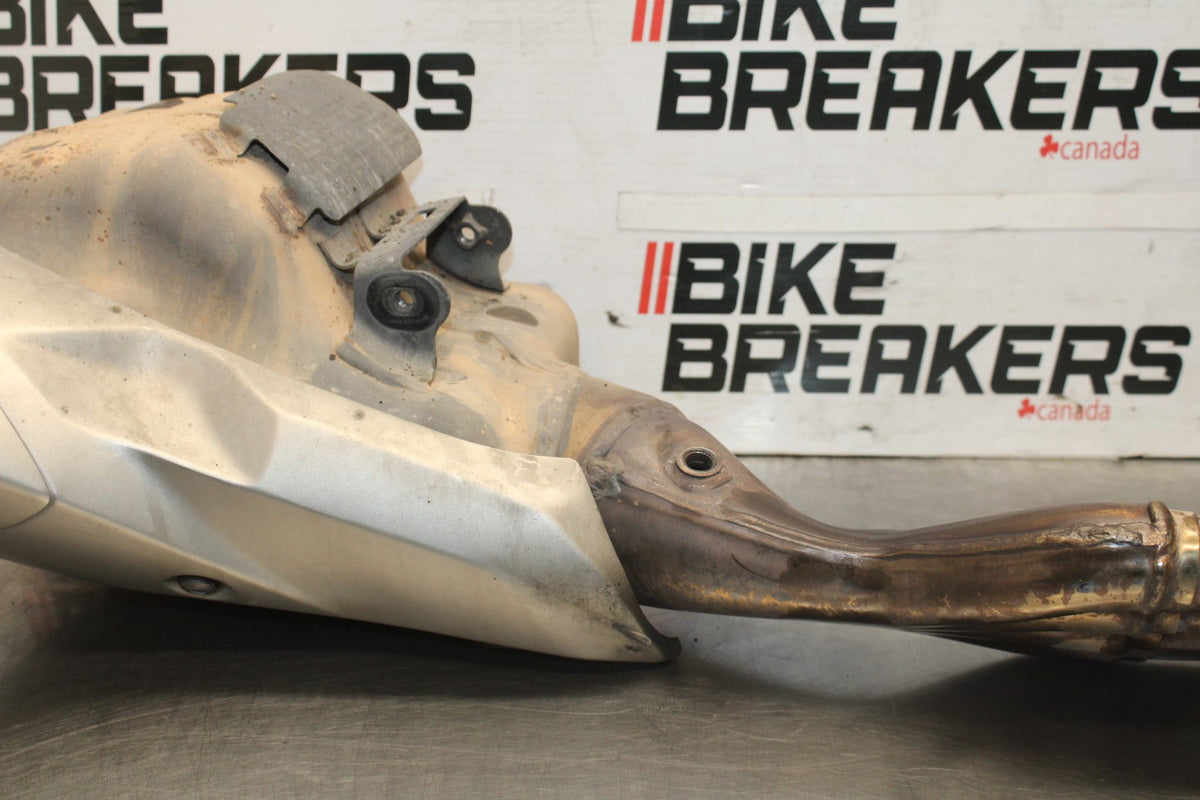 18 HONDA CBR650F FULL EXHAUST SYSTEM HEADERS PIPE MUFFLER BB946