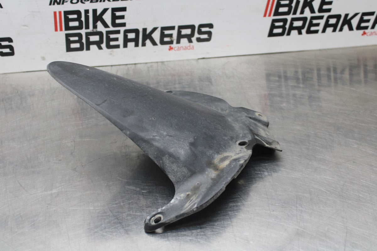 07-12 HONDA CBR600RR REAR BACK WHEEL TIRE HUGGER FENDER BB812