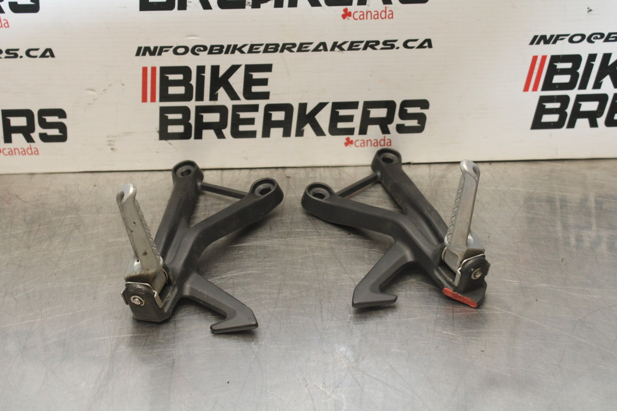 23-24 KAWASAKI ZX4R ZX 4RR ZX 4 RR ZX4 RR RIGHT LEFT REARSETS REAR SET BB827