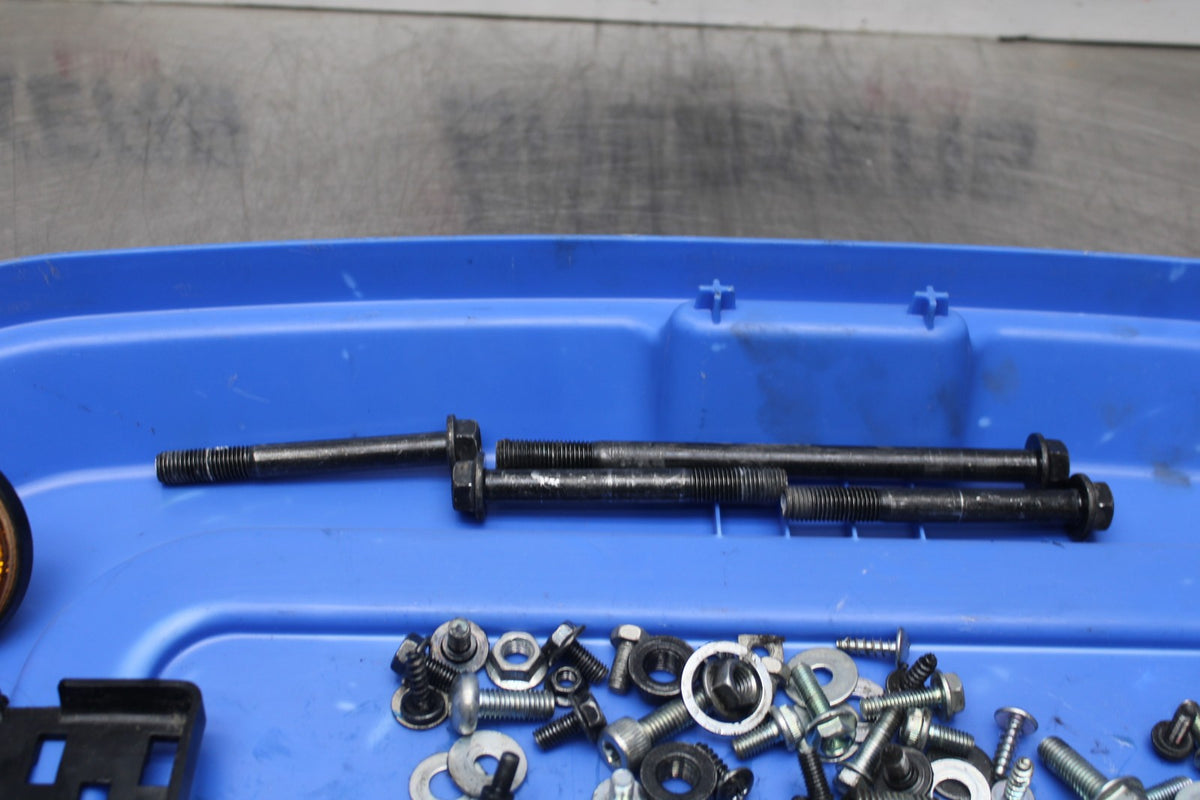 15 SUZUKI GW250F MOUNTING BOLTS HARDWARE MOTOR SCREWS BB789