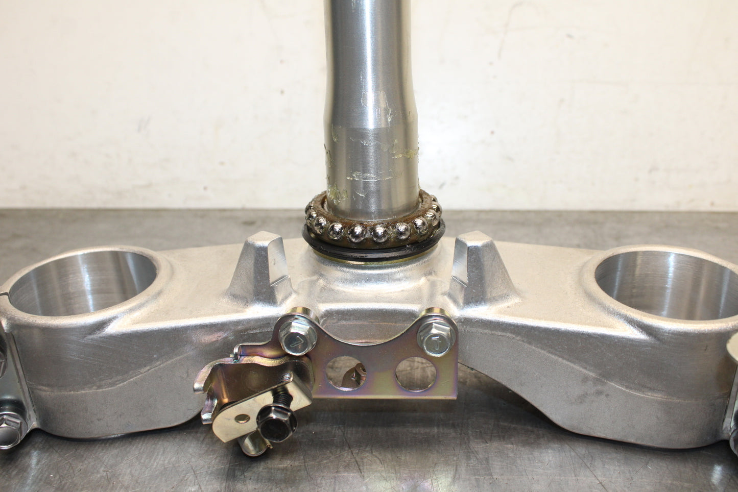 12-25 KAWASAKI NINJA ZX14R NEW!! FRONT FORKS CLAMP LOWER TRIPLE TREE STEM BB757