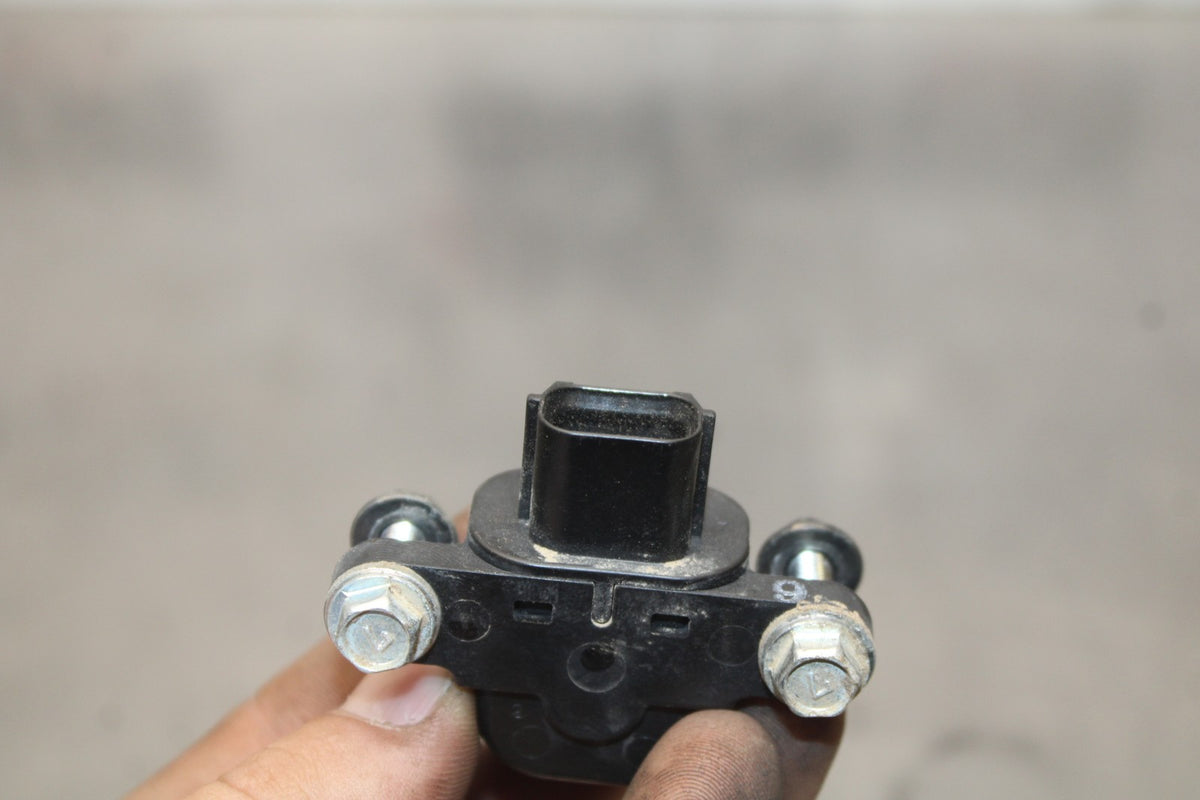 24 KAWASAKI NINJA ZX6R ZX636 ABS 40TH ANNIVERSARY TIP OVER ANGLE SENSOR BB911