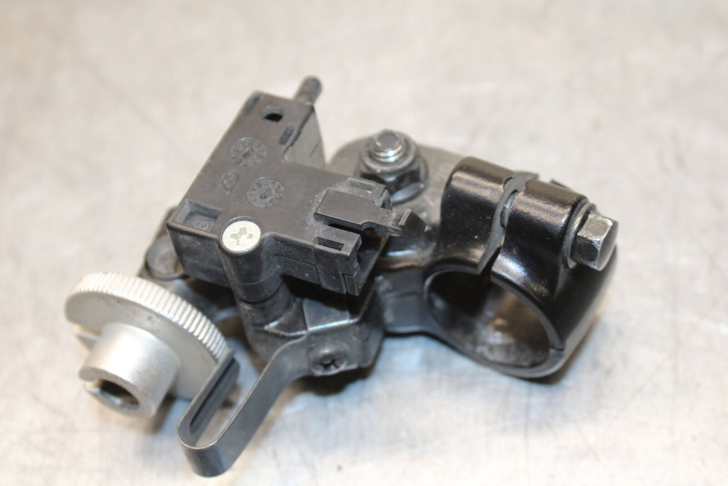 09-15 YAMAHA FZ6R CLUTCH LEVER PERCH MOUNT BRACKET BB719