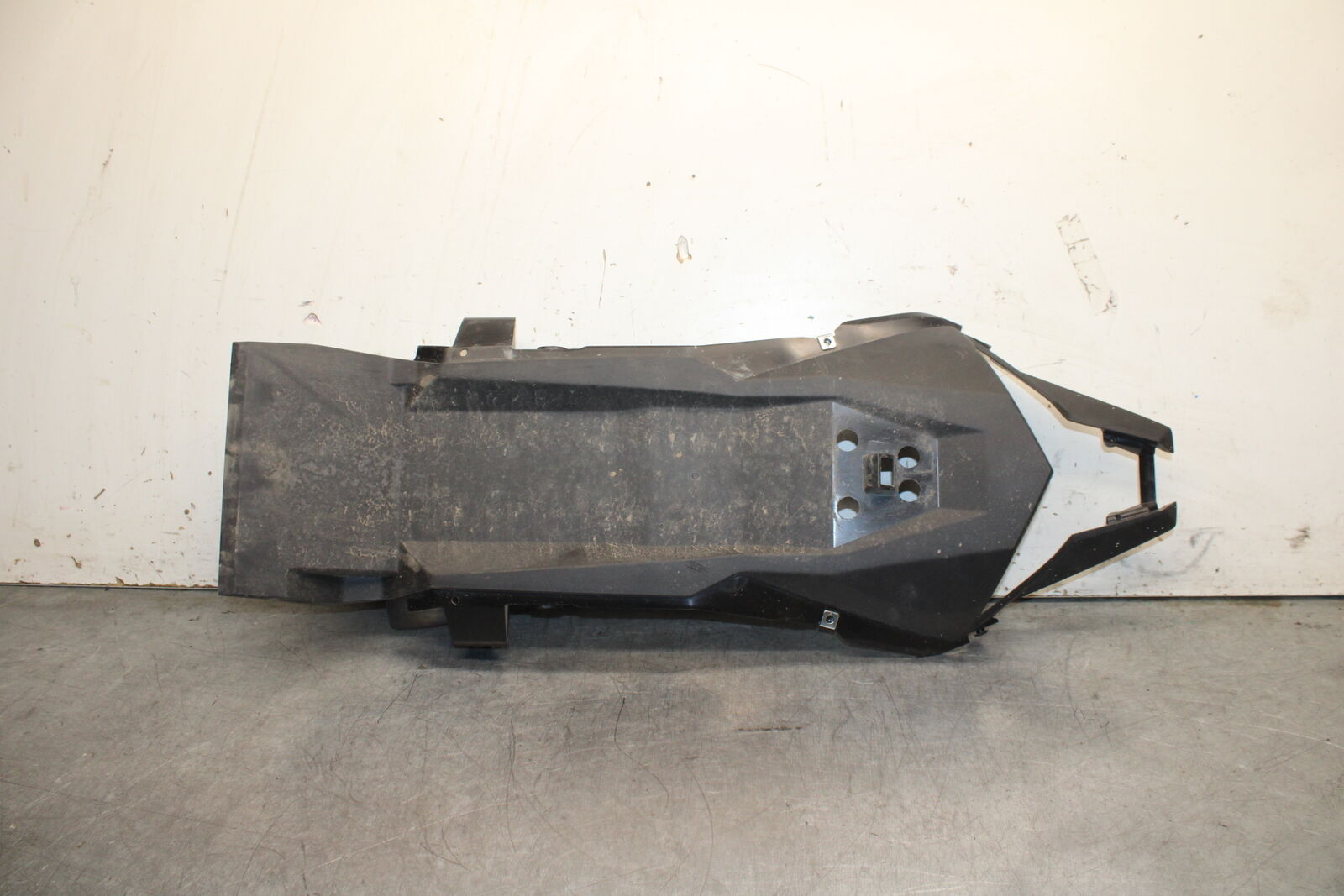 18-23 KAWASAKI NINJA 400 EX400 ABS REAR TAIL UNDERTAIL FAIRING COWL FENDER BB747