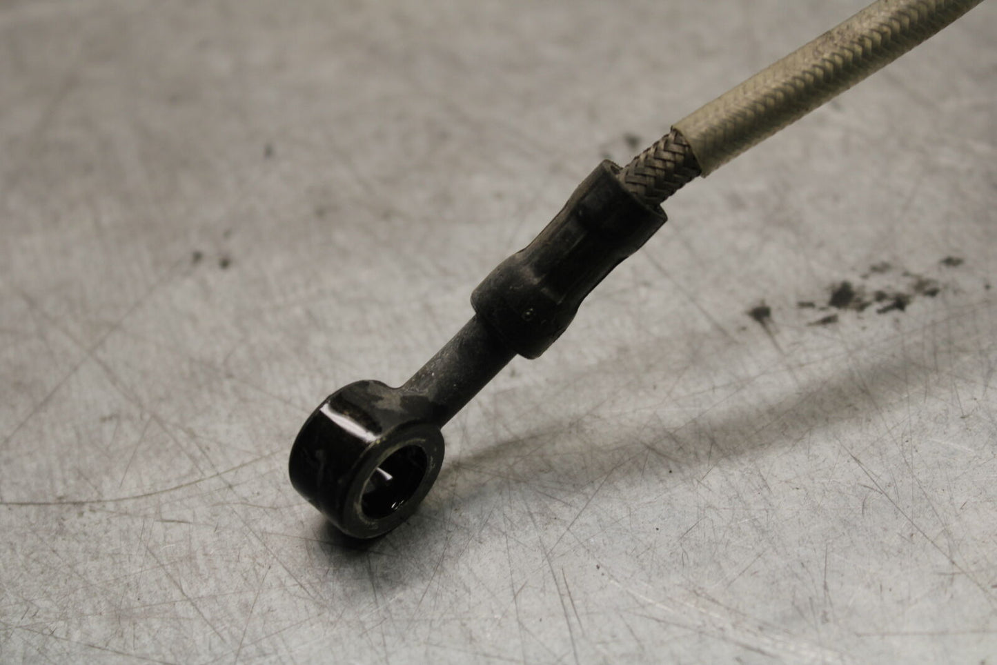 16 KAWASAKI NINJA ZX10R REAR BACK BRAKE HOSE FLUID LINE BB650