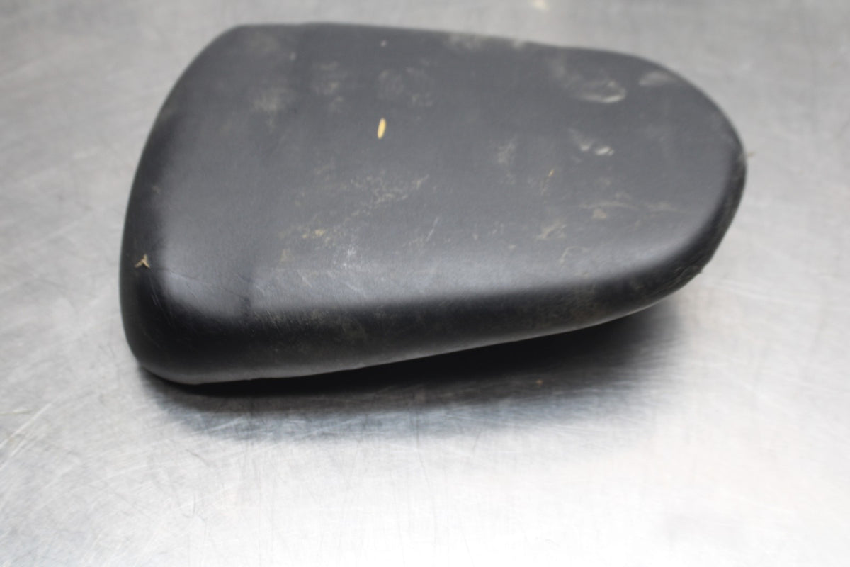 08-09 SUZUKI GSXR750 REAR BACK PASSENGER TANDEM SEAT PAD SADDLE PILLION BB854