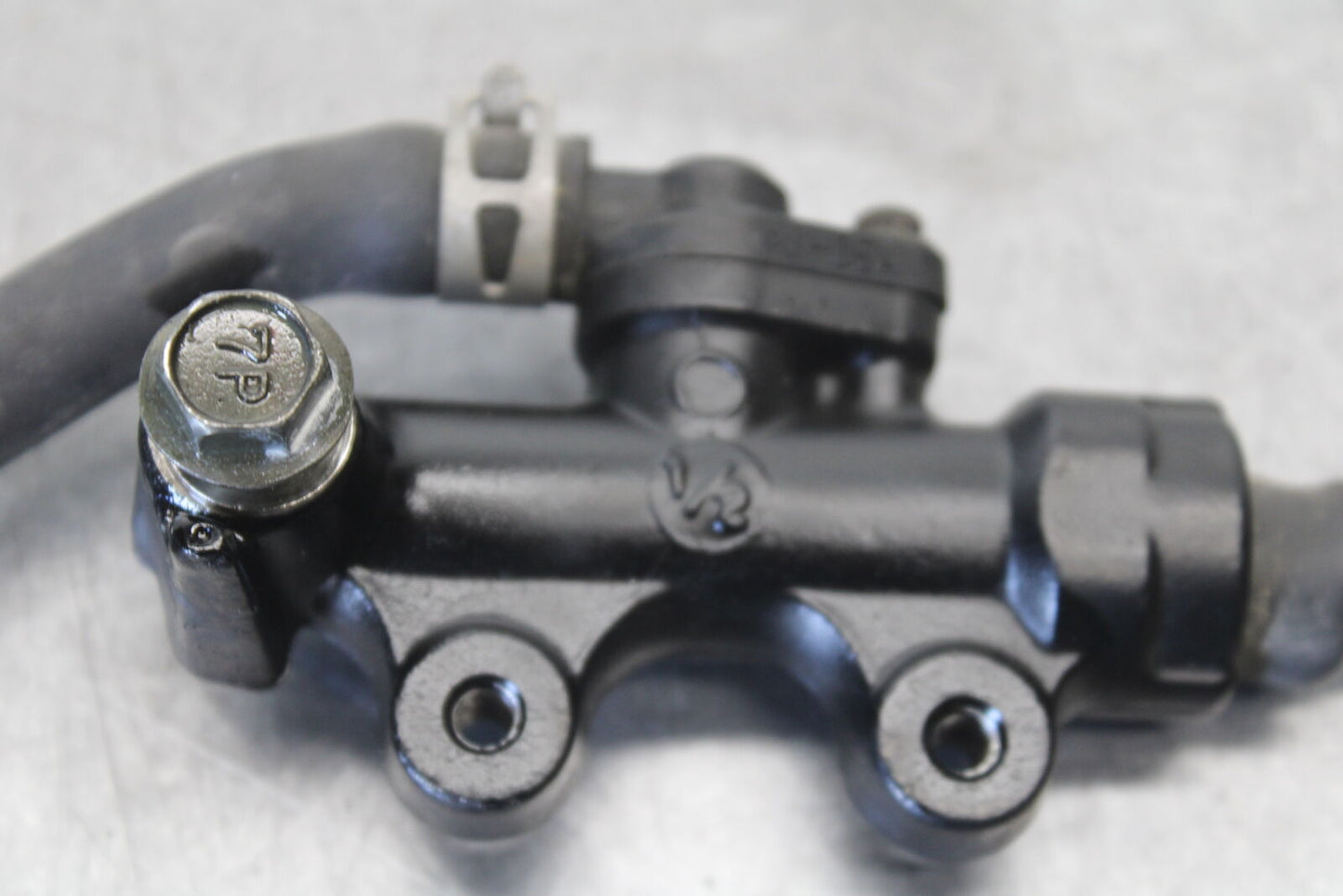 05-09 SUZUKI BOULEVARD C90 REAR BACK BRAKE MASTER CYLINDER W RESERVOIR BB692