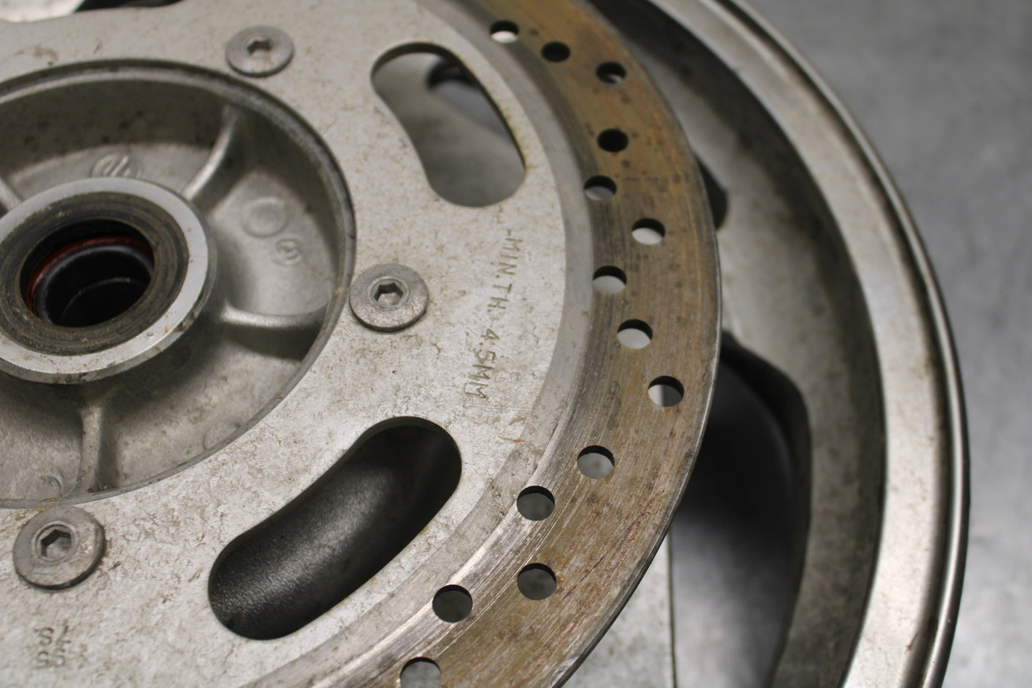 03-08 KAWASAKI VULCAN 1600 FRONT WHEEL FRONT RIM BB754