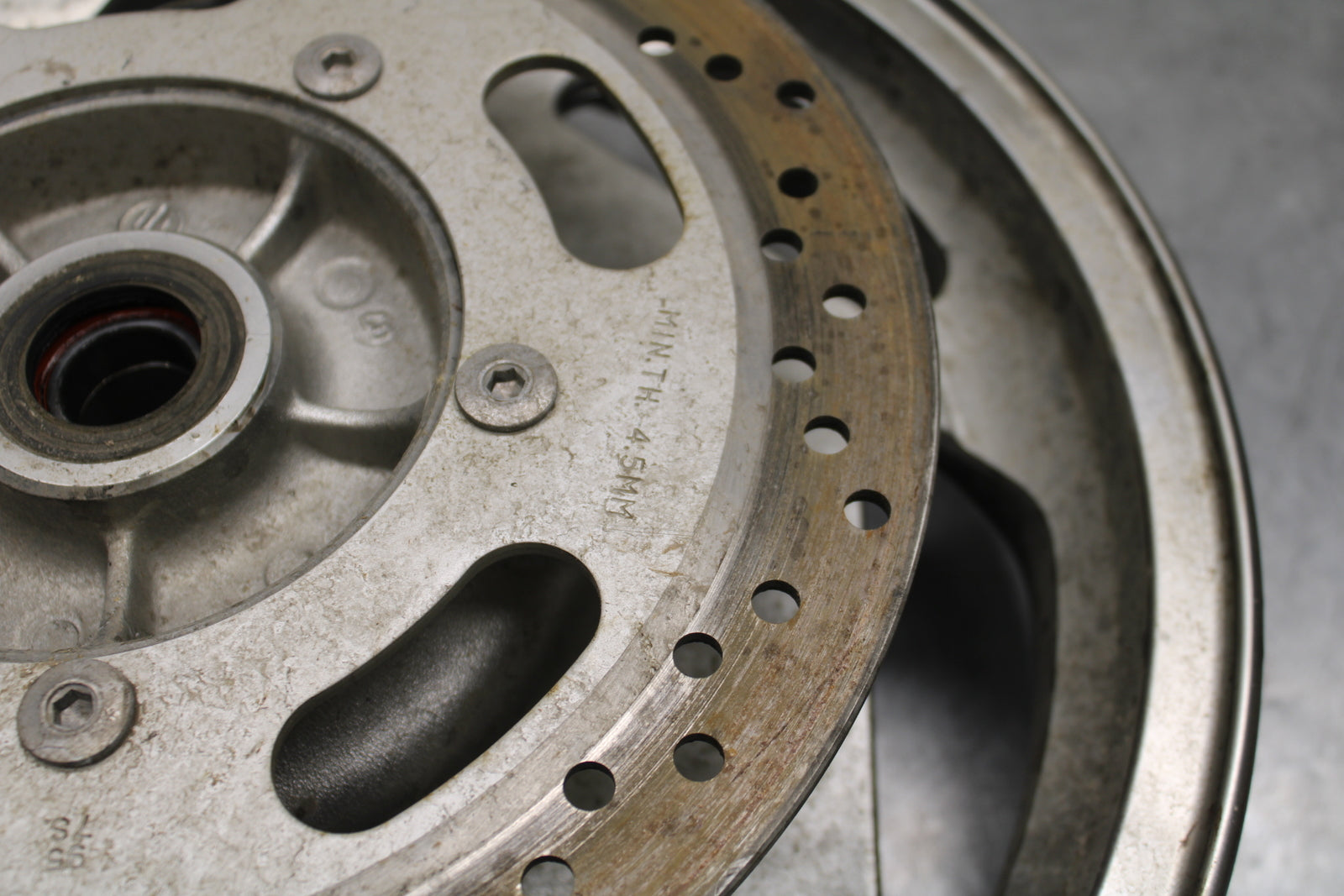 03-08 KAWASAKI VULCAN 1600 FRONT WHEEL FRONT RIM BB754