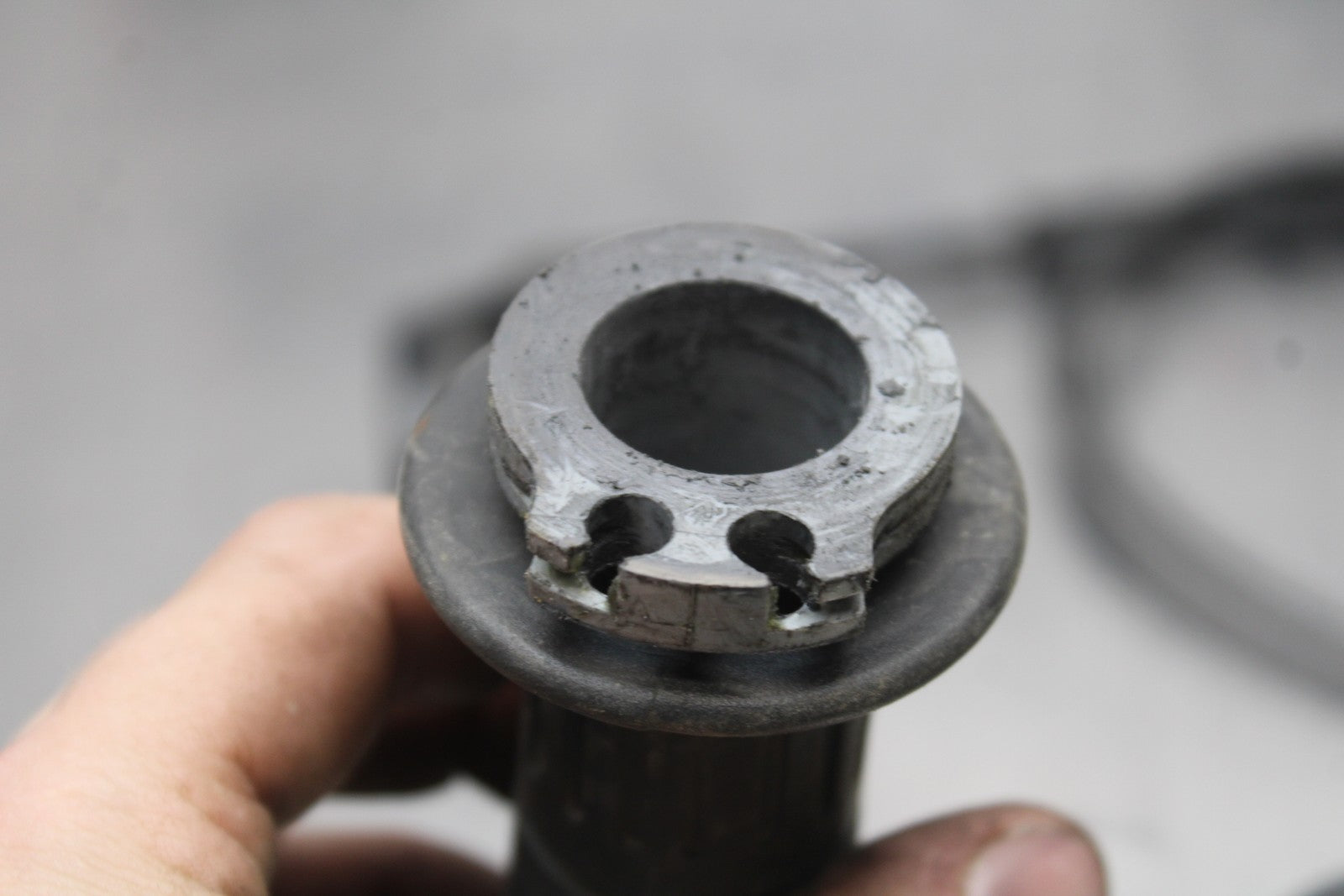 07-08 KAWASAKI NINJA ZX6R THROTTLE CABLE LINE HOUSING GUIDE BB203