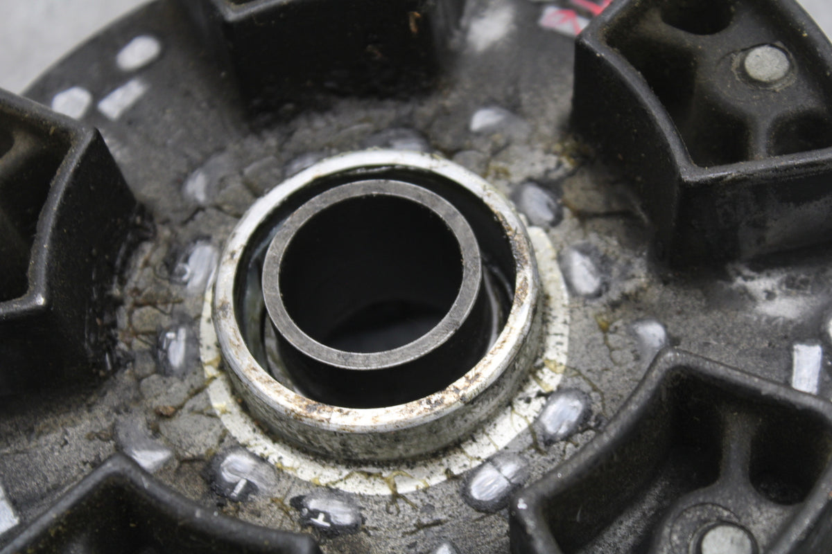 06-07 SUZUKI GSXR750 REAR HUB BB132