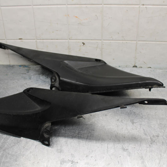 05-06 HONDA CBR600RR RIGHT LEFT GAS FUEL TANK PANELS COVERS TRIM  BB444