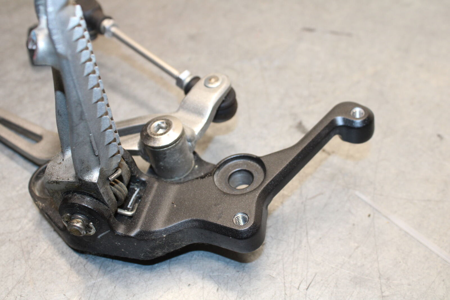 18-23 KAWASAKI NINJA 400 LEFT REARSET REAR SET FOOT PEG W SHIFTER  BB660