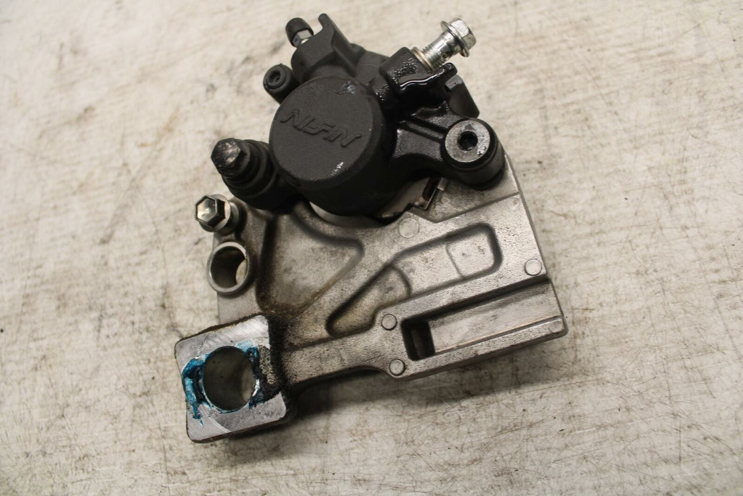 15-16 SUZUKI GSXS750 REAR BACK BRAKE CALIPER W MOUNT BRACKET BB374