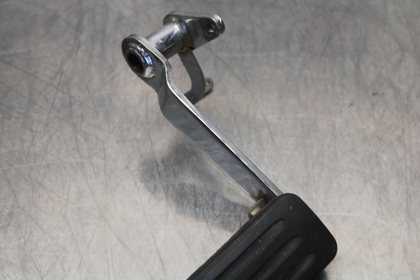 04 YAMAHA ROAD STAR XV1700A RIGHT REARSET BRAKE FOOT PEDAL BB155