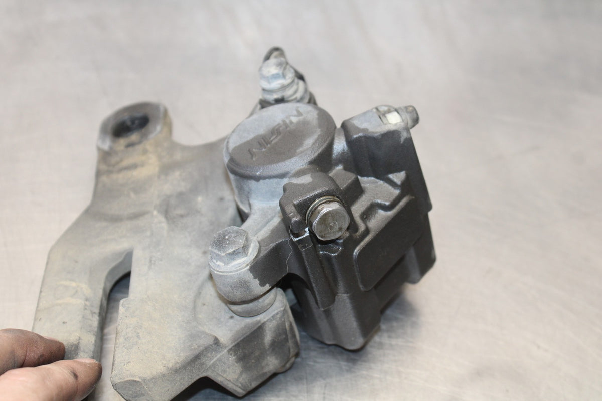 15 TRIUMPH TIGER 800 REAR BACK BRAKE CALIPER W MOUNT BRACKET BB873