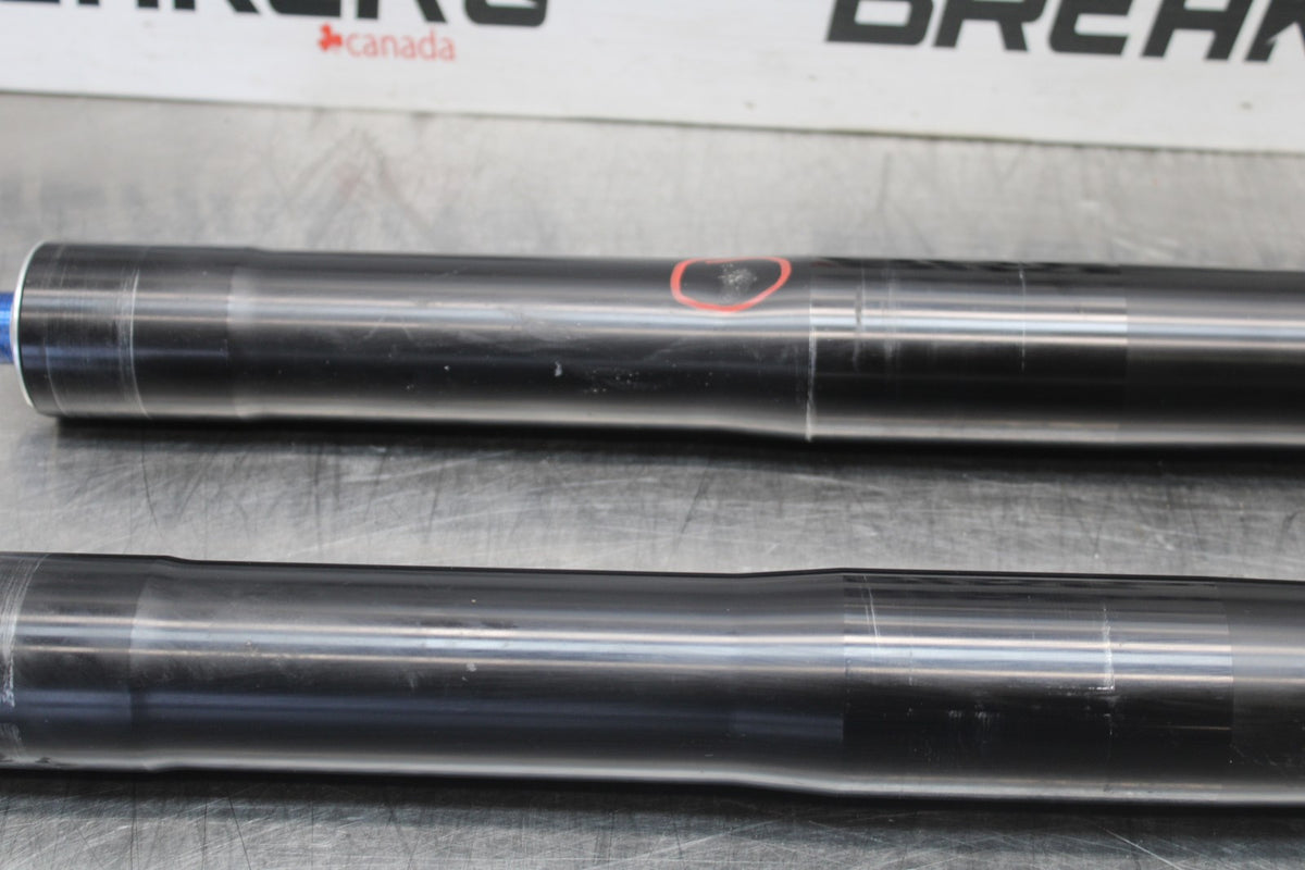 12 TRIUMPH STREET TRIPLE R FRONT FORKS SHOCK SUSPENSION SET PAIR BB914