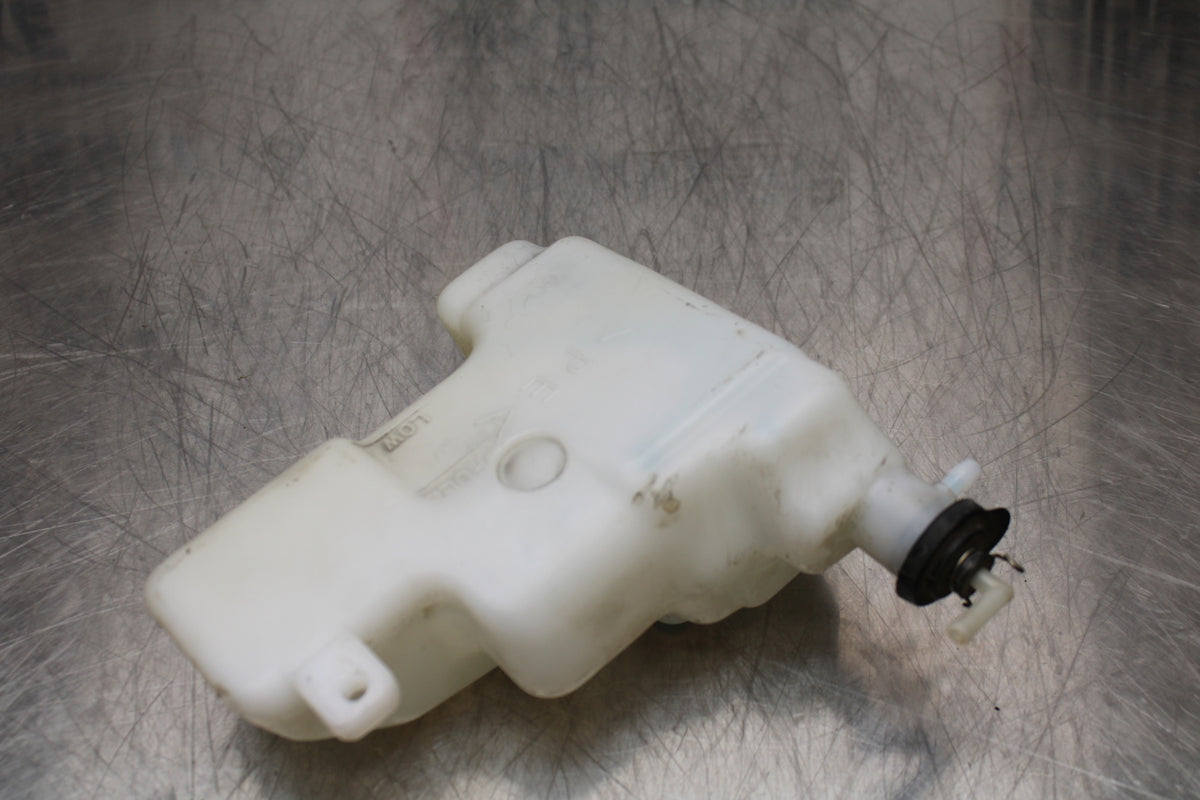09 YAMAHA ROYAL STAR XVZ1300TF VENTURE COOLANT WATER RESERVOIR BOTTLE BB151
