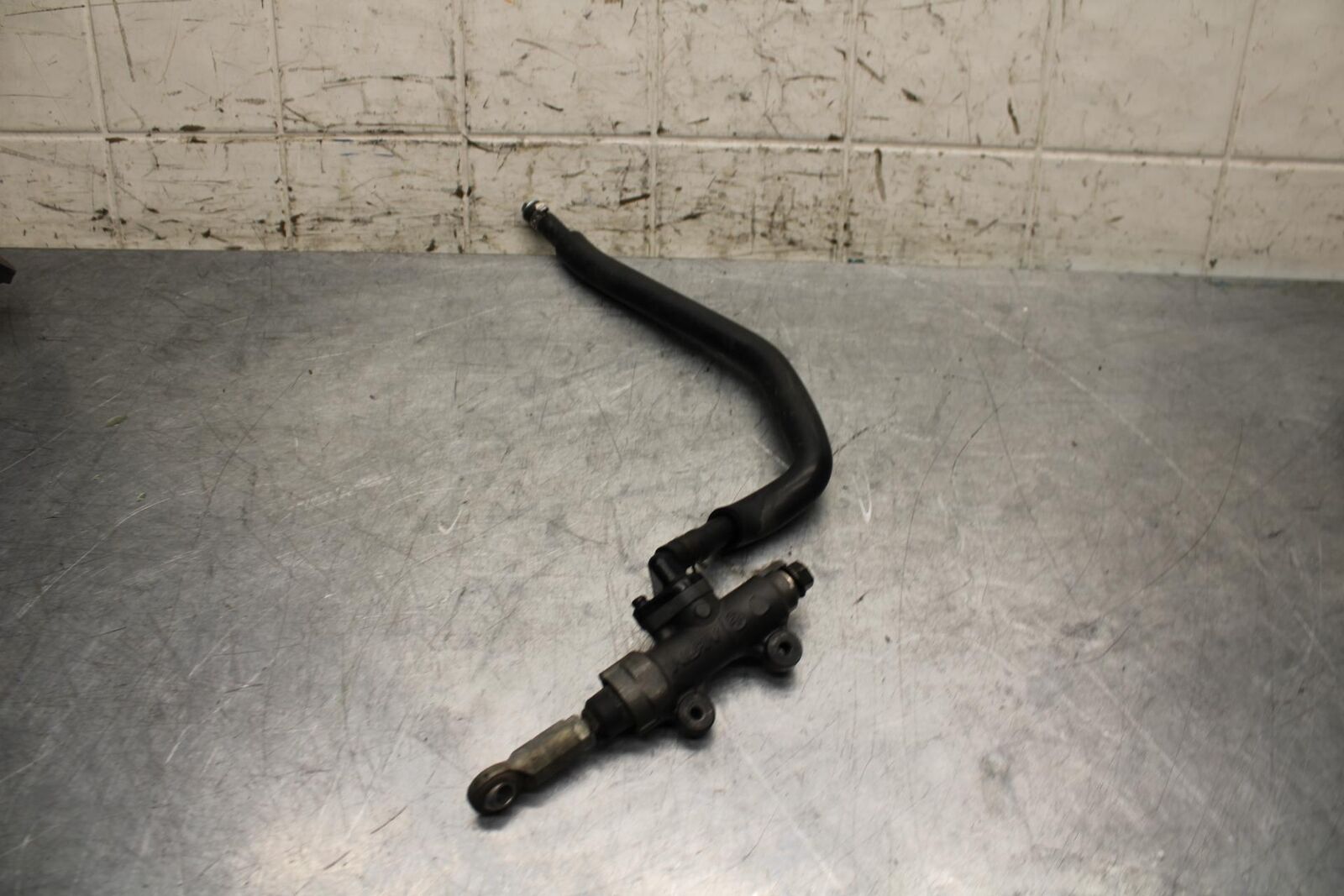 2005 Honda CBR600RR REAR BACK BRAKE MASTER CYLINDER BB564