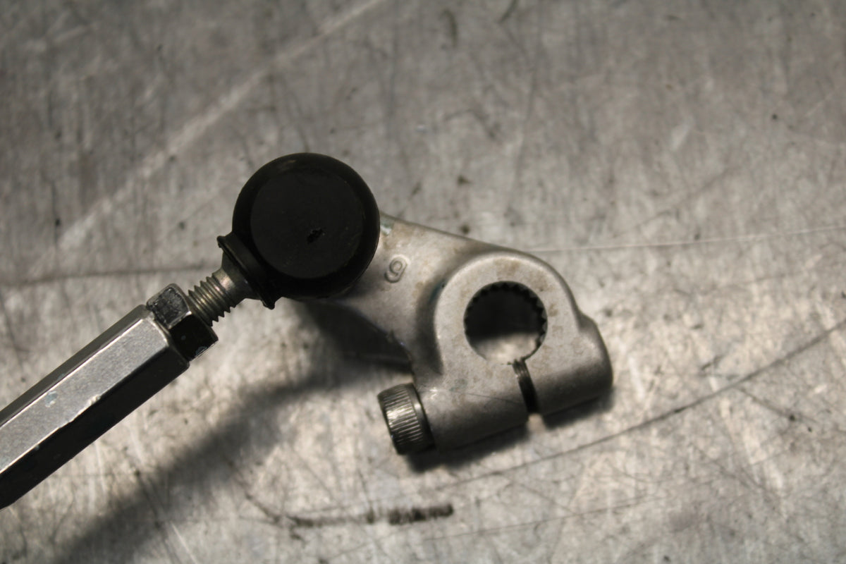 11-24 SUZUKI GSXR750 SHIFTER LINKAGE SHIFT LINK PEDAL BB714