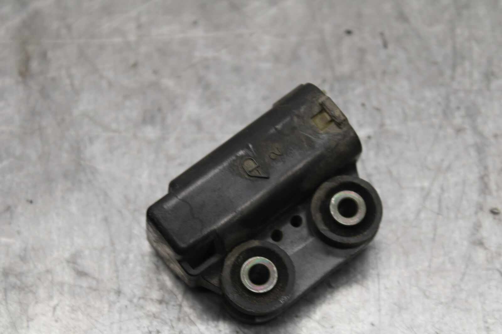 06 YAMAHA YZF R6 TIP OVER BANK ANGLE CRASH SENSOR SWITCH  5PS-82576-01-00 BB716